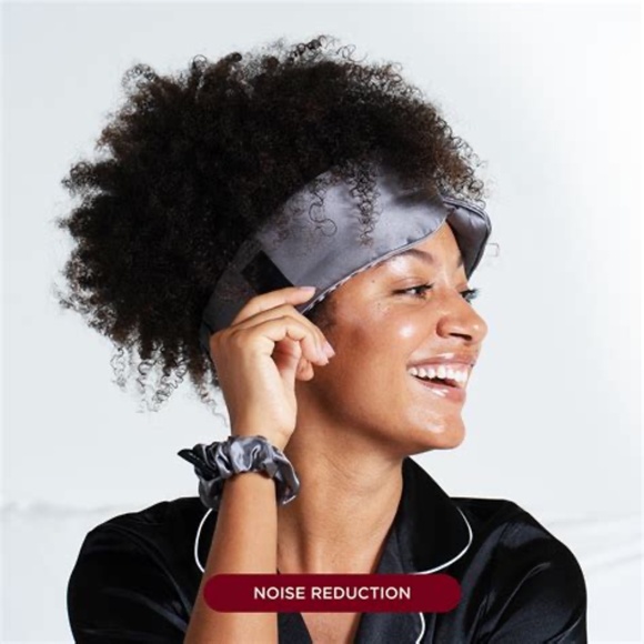 NWT  Night Silk Oversized Eye Mask - Picture 7 of 7